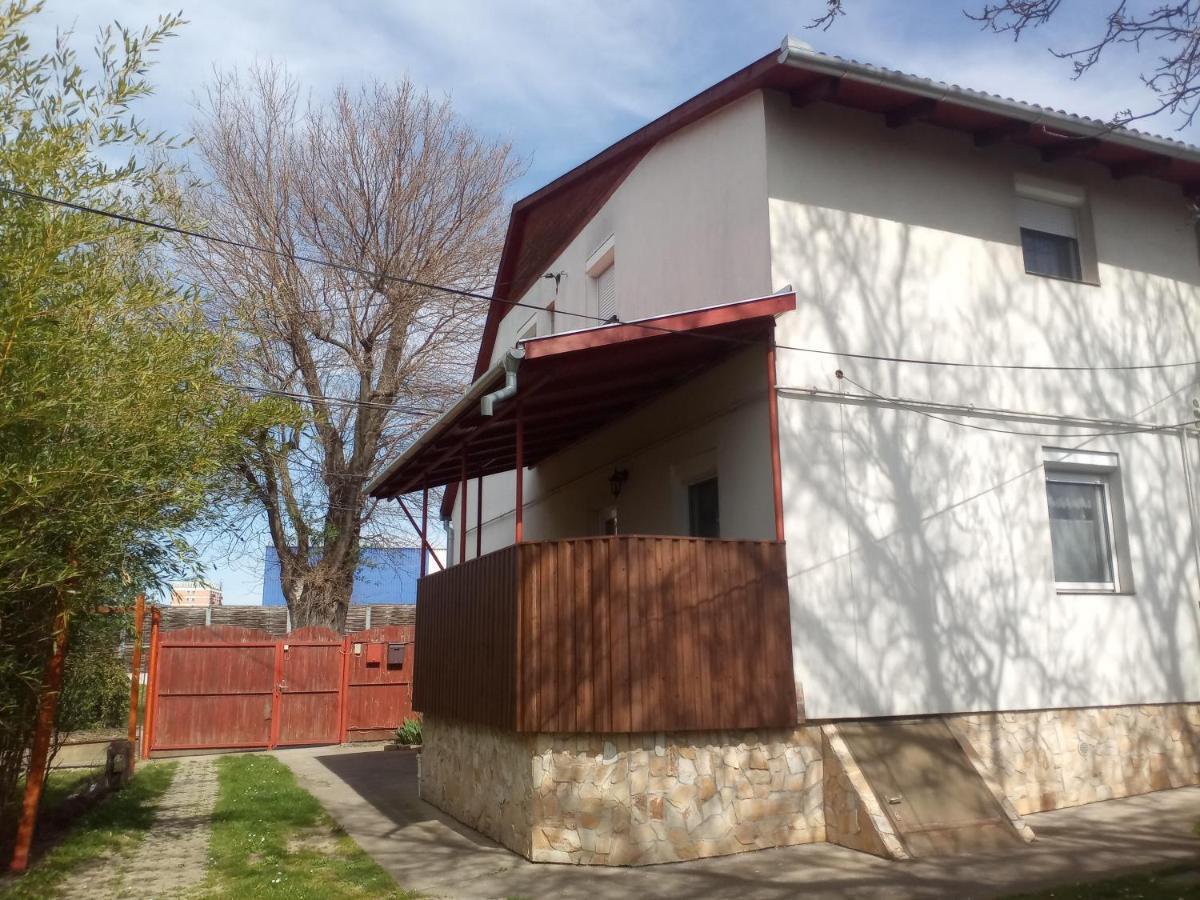 Budai Vam Apartmanhaz ペーチ エクステリア 写真
