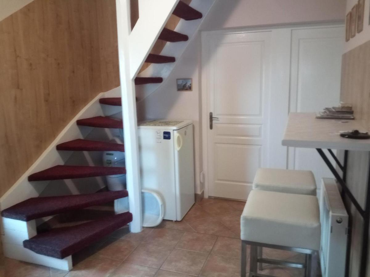 Budai Vam Apartmanhaz ペーチ エクステリア 写真