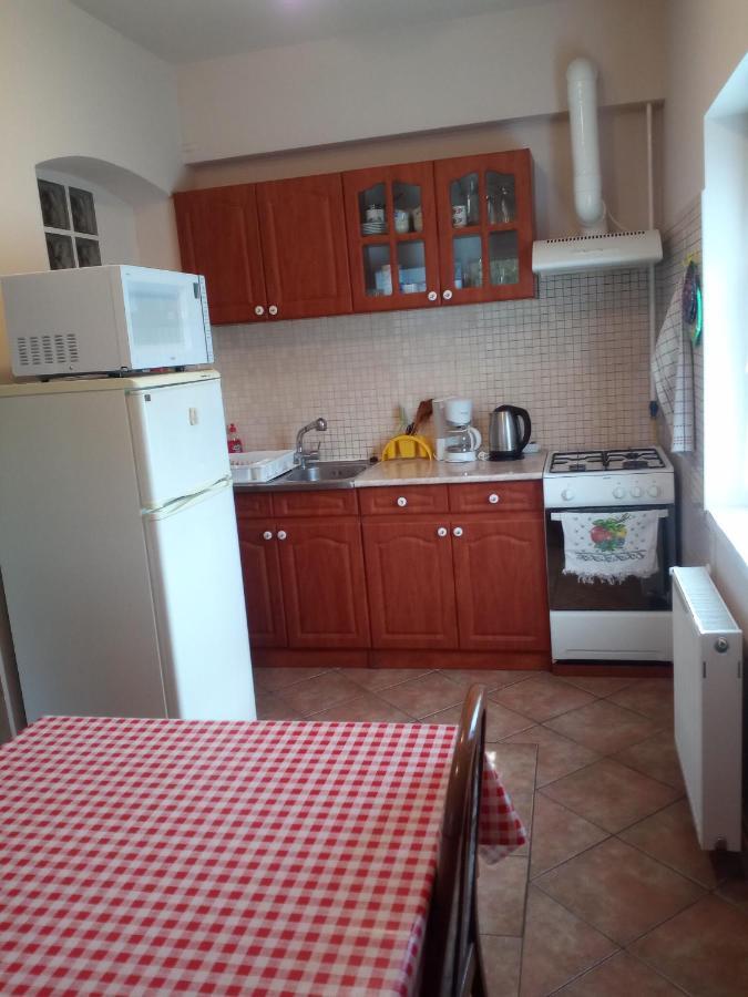 Budai Vam Apartmanhaz ペーチ エクステリア 写真