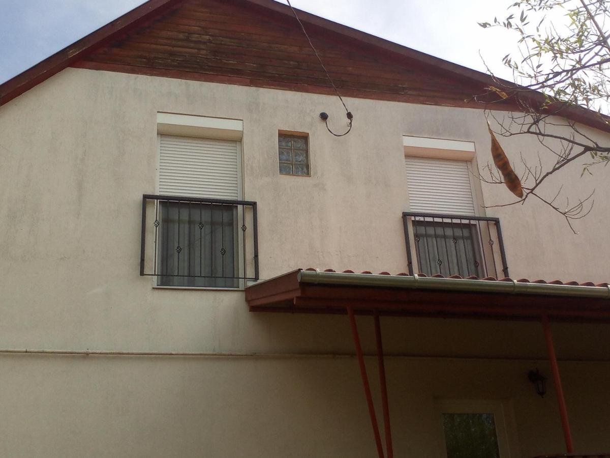 Budai Vam Apartmanhaz ペーチ エクステリア 写真