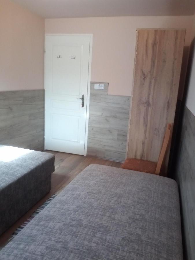 Budai Vam Apartmanhaz ペーチ エクステリア 写真